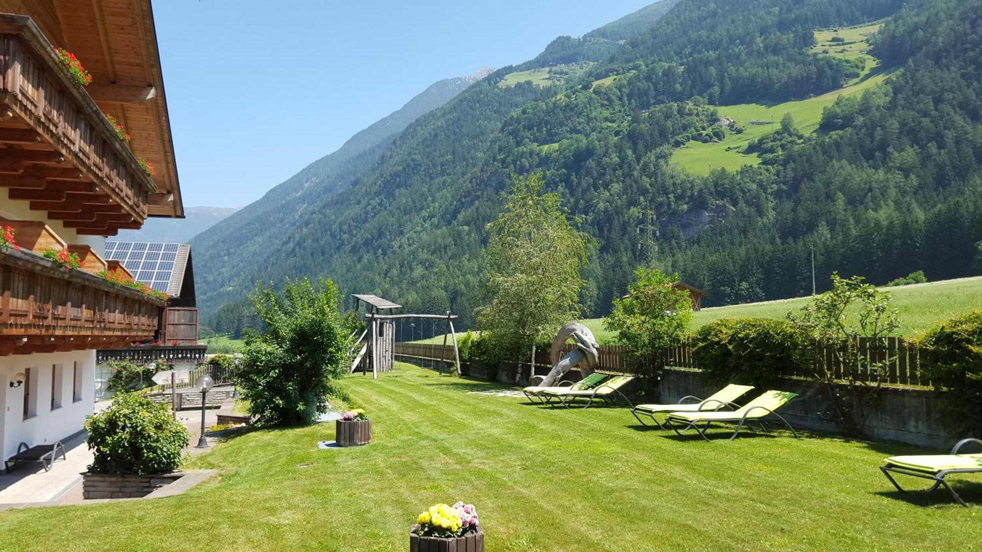 Hotel Foestlerhof ヴィラ・オットーネ エクステリア 写真